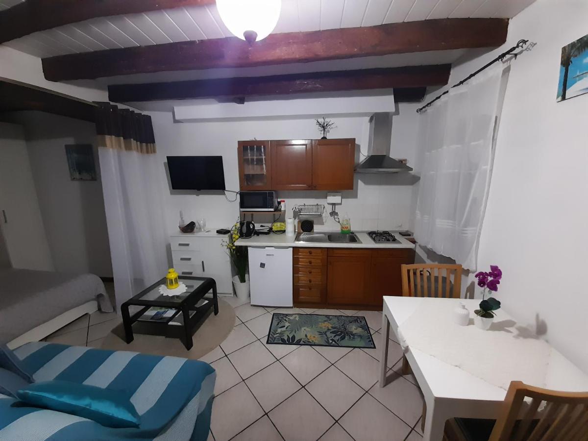ורסאר Apartment The Old House מראה חיצוני תמונה
