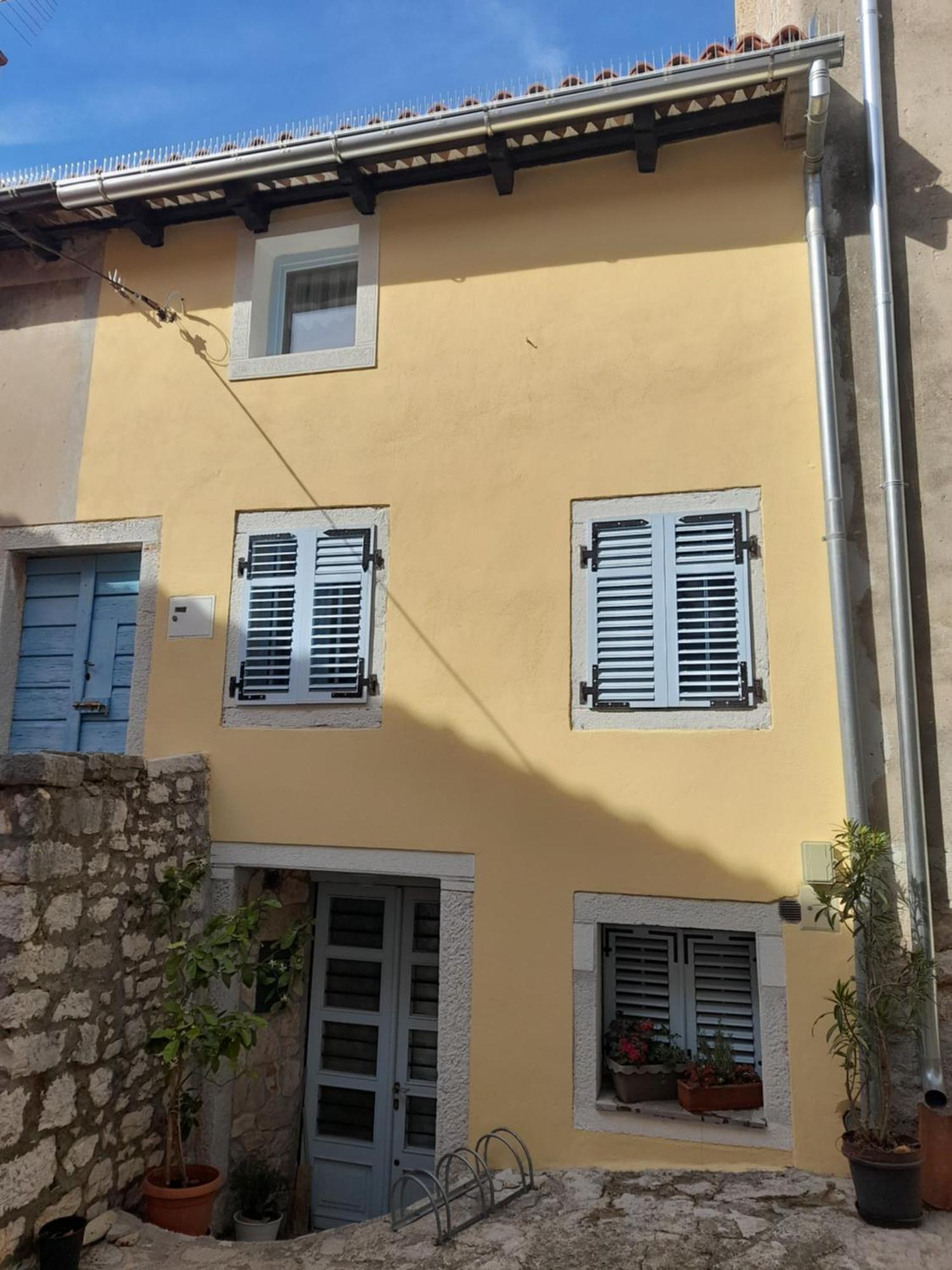 ורסאר Apartment The Old House מראה חיצוני תמונה