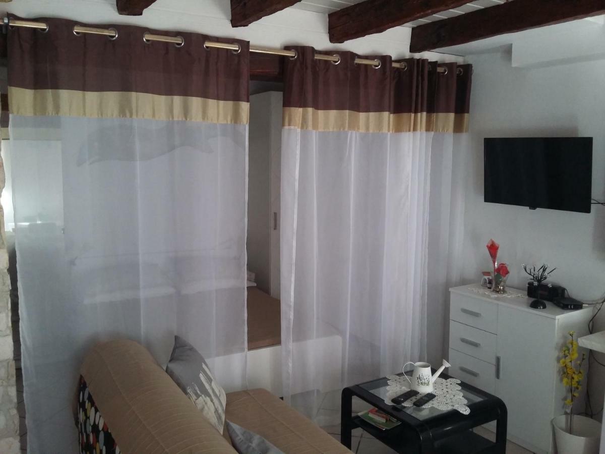 ורסאר Apartment The Old House מראה חיצוני תמונה