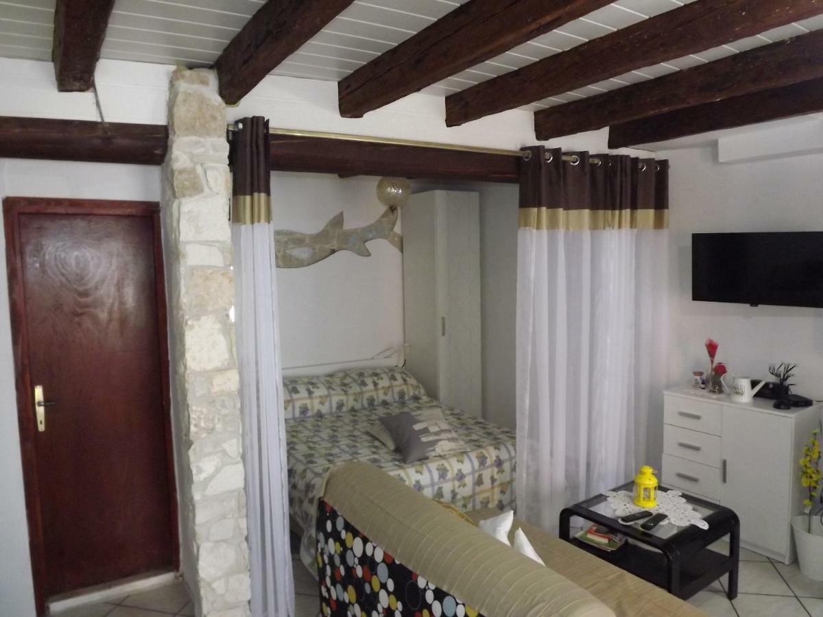 ורסאר Apartment The Old House מראה חיצוני תמונה